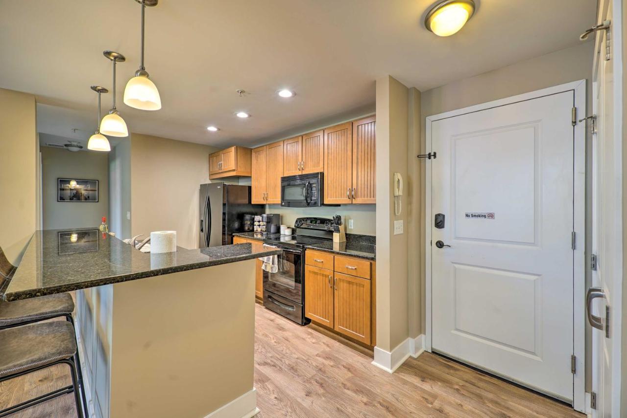 Grand Haven Condo - Walk To Nearby Hot Spots! Exterior foto